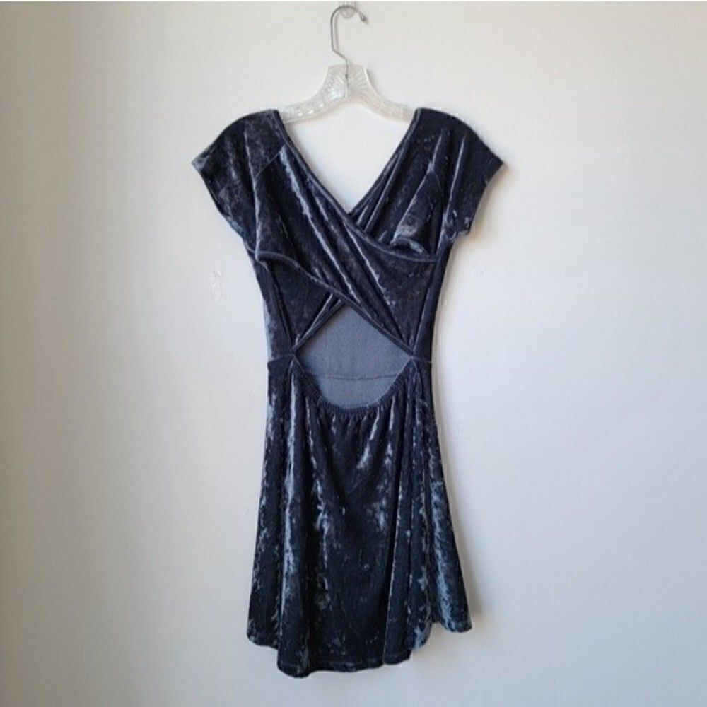Forever 21 Steel Blue Velvet Velour Criss Cross Back Swing Dress Size Small - Picture 1 of 10